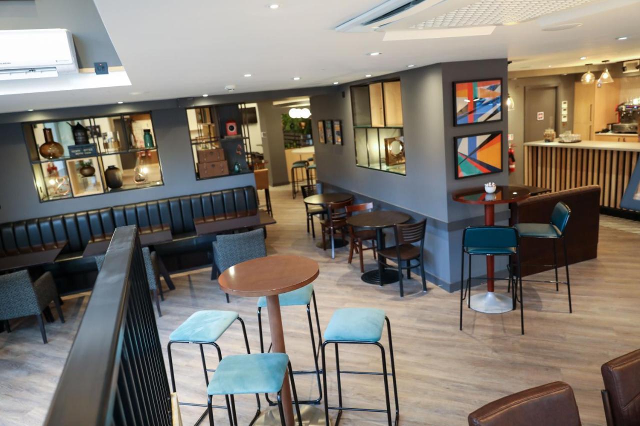 Ibis Budget Swindon Exterior photo